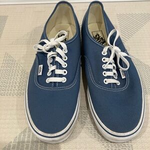 Vans Men's Classic Blue Sneakers